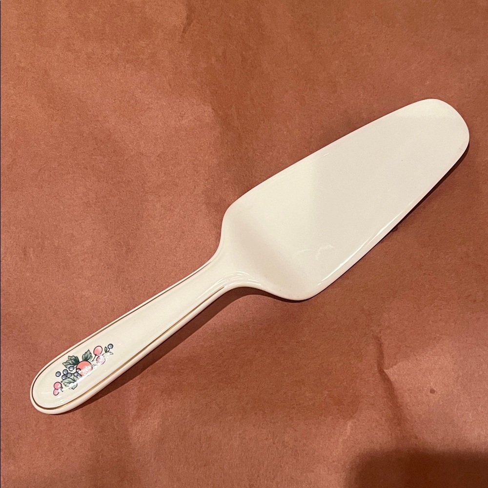 Christopher Stuart Ceramic Cake Server